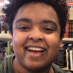 Meet your Posher, Naomi